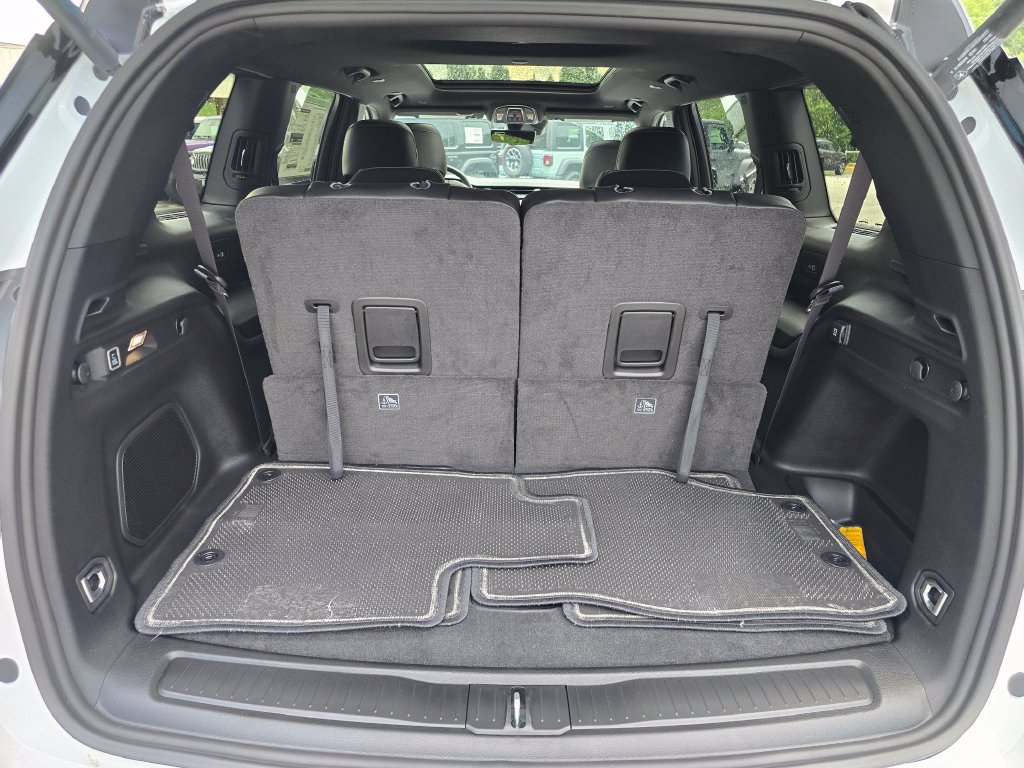 New 2026 Jeep Grand Cherokee L Limited AWD/4WD image 15