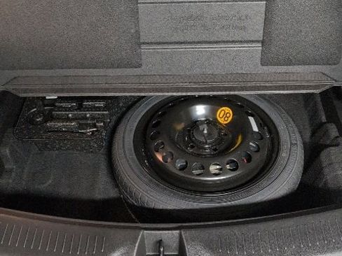 Certified 2022 Buick Encore GX Essence w/ Experience Buick Package image 26