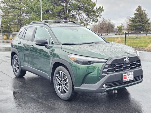 New 2026 Toyota Corolla Cross XLE image 6