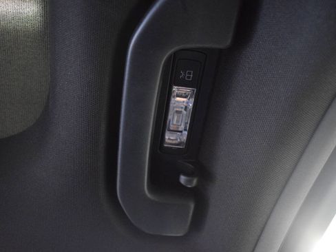 Used 2015 Mercedes-Benz C 300 C 300 4dr Sedan image 41