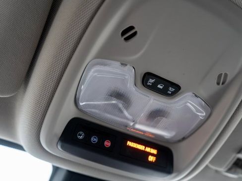 Used 2023 Buick Encore GX Select w/ Sport Touring Package image 35