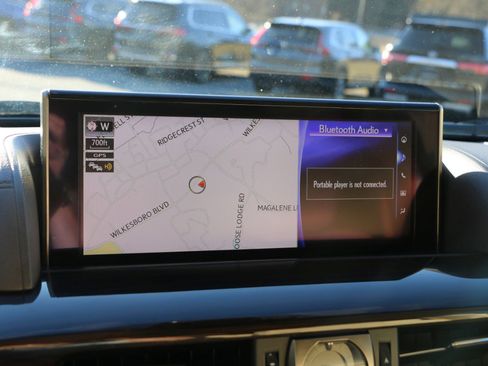 Used 2018 Lexus LX 570 4WD image 22