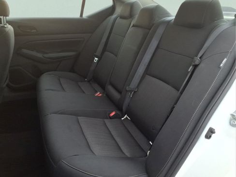 Used 2025 Nissan Altima 2.5 SV FWD image 23