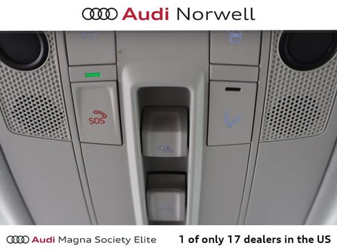 Used 2025 Audi Q3 2.0T Premium w/ Convenience Package AWD/4WD image 8