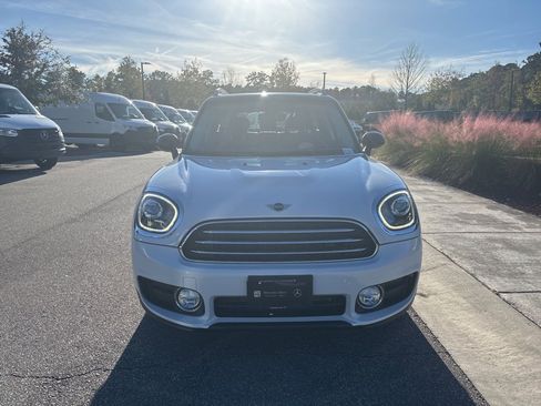 Used 2019 MINI Cooper Countryman w/ Premium Package image 10