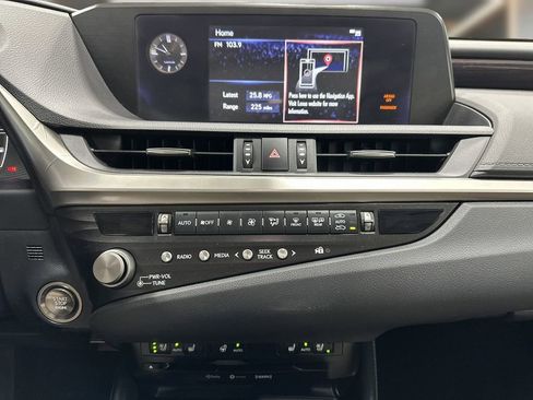 Used 2021 Lexus ES 350 w/ Premium Package FWD image 18