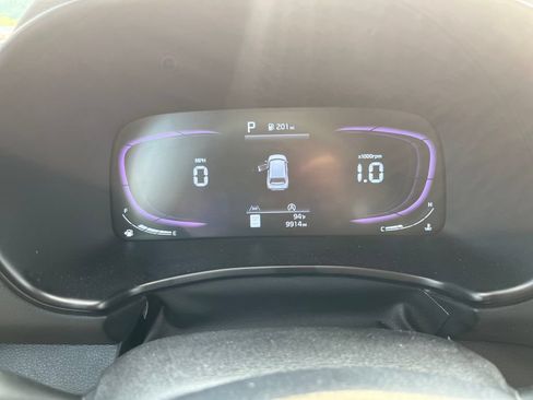Used 2025 Kia Soul LX FWD image 15
