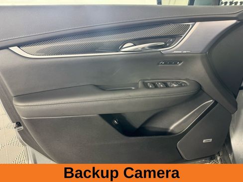 Used 2024 Cadillac XT6 Sport w/ Technology Package AWD/4WD image 9