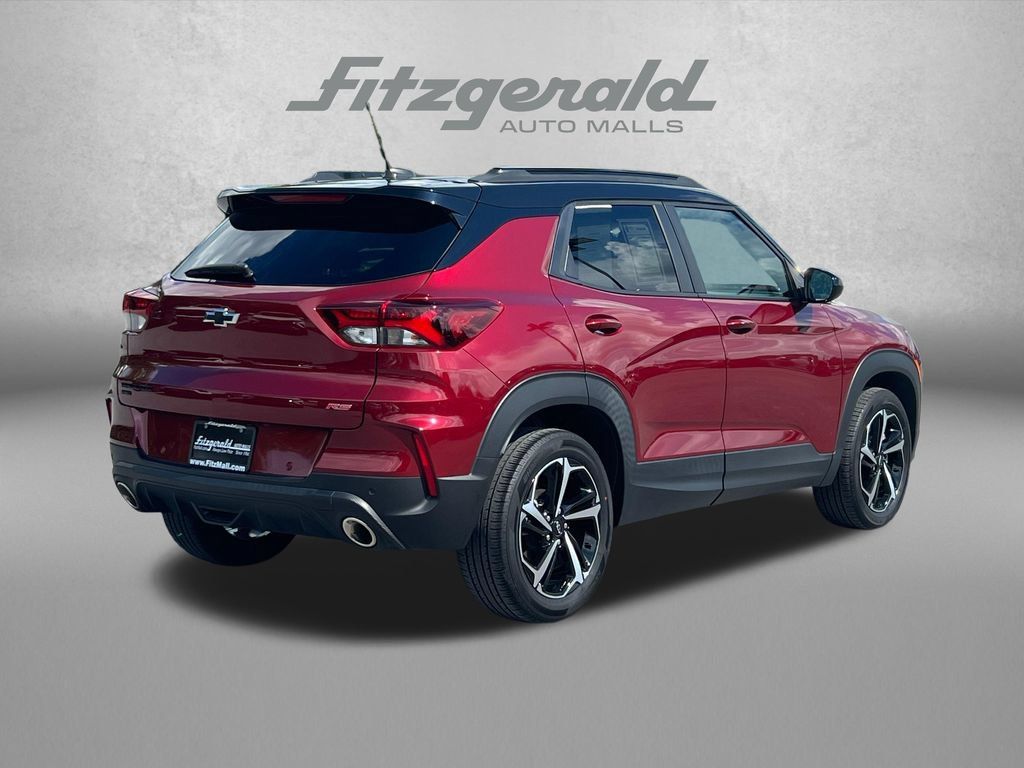 Used 2023 Chevrolet TrailBlazer RS w/ Sun and Liftgate Package AWD/4WD image 8