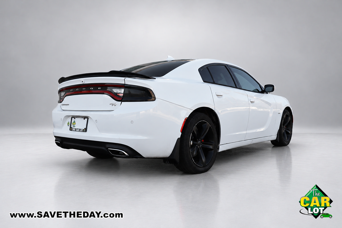 Used 2016 Dodge Charger R/T w/ Navigation & Travel Group RWD image 6
