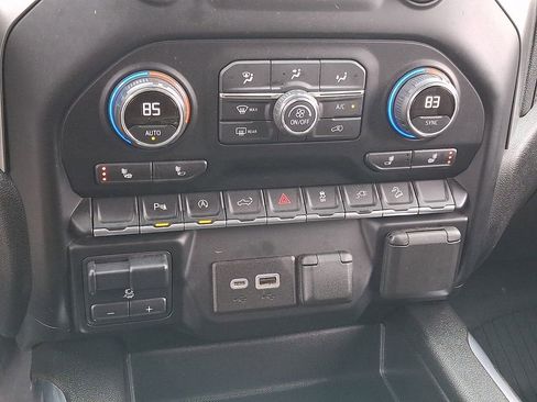 Used 2021 Chevrolet Silverado 1500 LT Trail Boss w/ Convenience Package II image 16