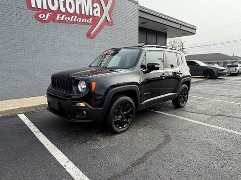 Used 2017 Jeep Renegade Altitude image 2