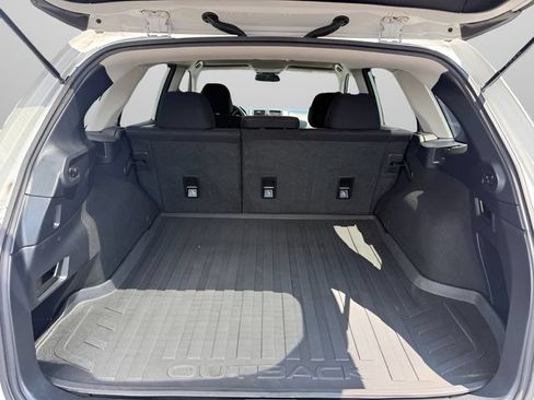 Used 2018 Subaru Outback 2.5i Premium AWD/4WD image 10