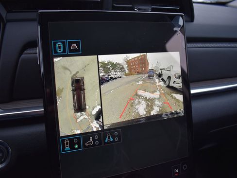 New 2026 GMC Terrain Denali w/ LPO, Black Badging Package image 22