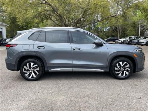 Certified 2025 Volkswagen Tiguan S image 2