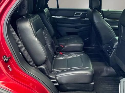 Used 2017 Ford Explorer Platinum AWD/4WD image 18