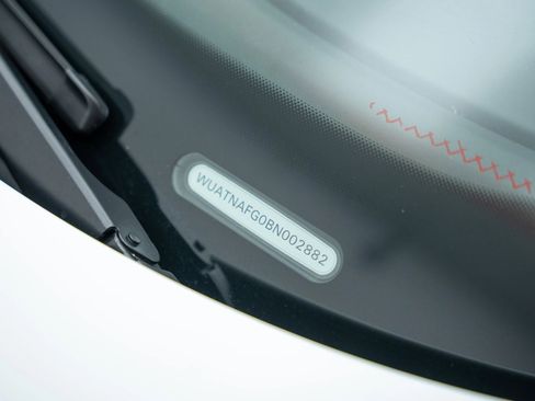 Used 2011 Audi R8 V10 image 40