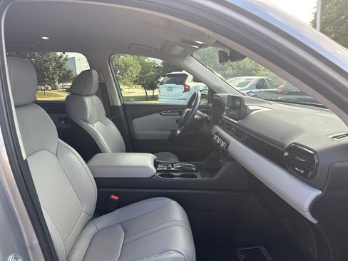 Used 2023 Honda Pilot EX-L image 9