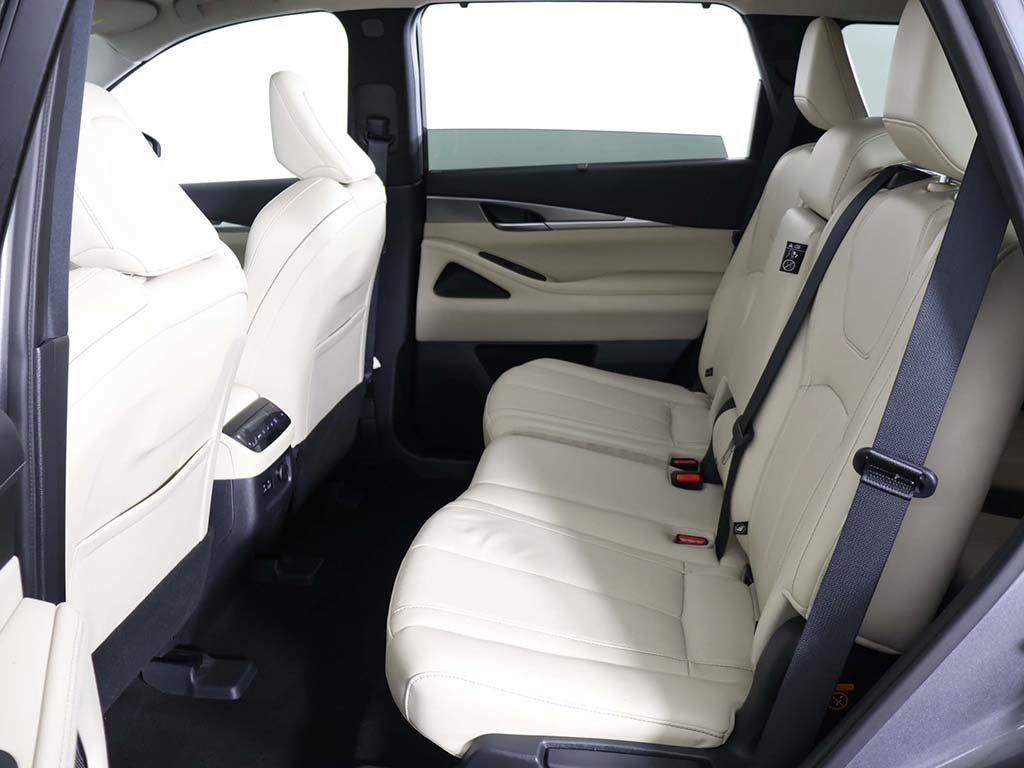 Used 2023 INFINITI QX60 Luxe w/ Cargo Package AWD/4WD image 39