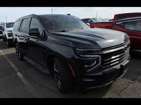 Used 2025 Chevrolet Tahoe RST w/ RST Capability Package image 3