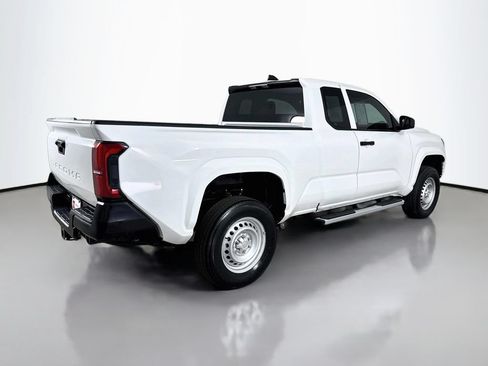 Certified 2025 Toyota Tacoma SR w/ Towing Package AWD/4WD image 8