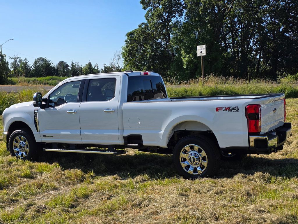 New 2026 Ford F350 Lariat w/ Chrome Package AWD/4WD image 2