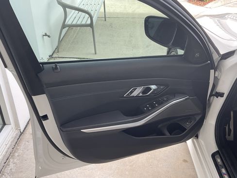 Used 2021 BMW M340i image 8