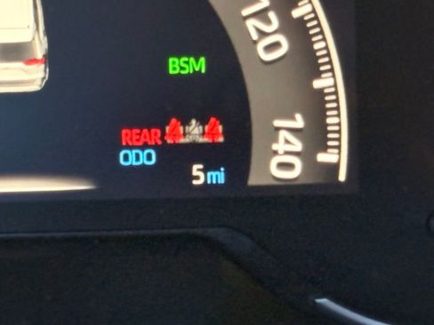 Used 2025 Toyota RAV4 XLE image 15