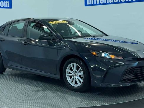 Used 2025 Toyota Camry LE w/ Convenience Package FWD image 2