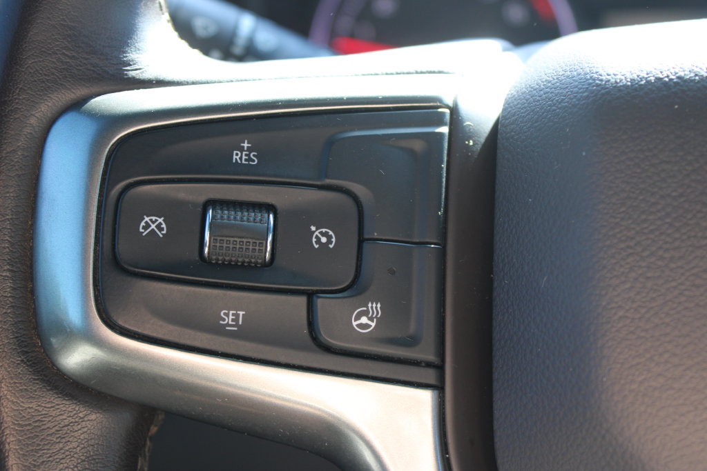 Used 2020 Chevrolet Silverado 1500 RST AWD/4WD image 37