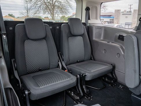 Used 2022 Ford Transit Connect XLT image 23