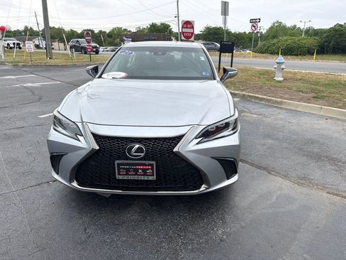 Used 2023 Lexus ES 300h F Sport FWD image 8