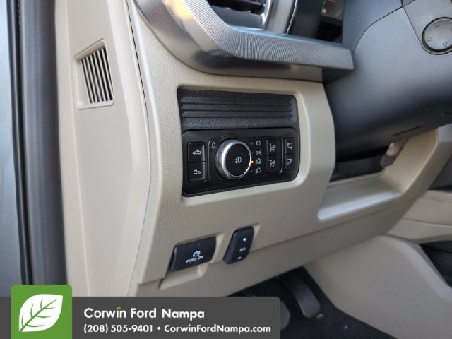 New 2026 Ford F250 Platinum w/ Platinum Plus Package AWD/4WD image 13