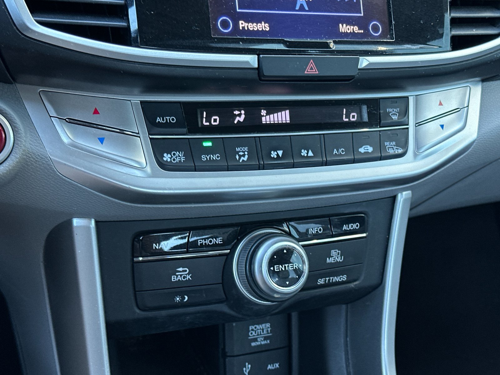 Used 2014 Honda Accord EX-L image 18
