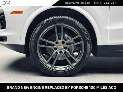 Used 2020 Porsche Cayenne AWD/4WD image 40