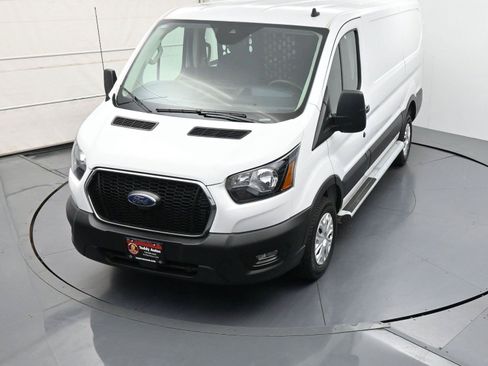 Used 2025 Ford Transit 250 Low Roof w/ Exterior Upgrade Package RWD image 36