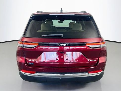 Used 2024 Jeep Grand Cherokee Limited w/ Trailer Tow Package AWD/4WD image 7