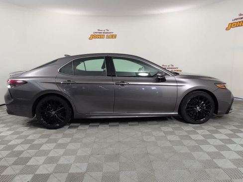Used 2024 Toyota Camry XSE FWD image 6