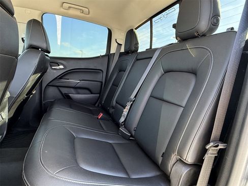 Used 2018 GMC Canyon SLT w/ Driver Alert Package image 26