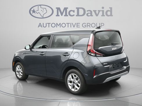 Used 2025 Kia Soul LX w/ LX Technology Package FWD image 6