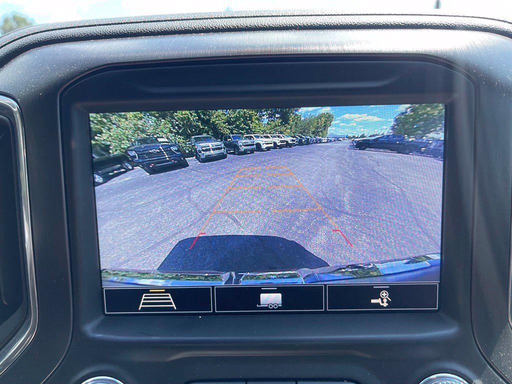 Used 2020 GMC Sierra 1500 AT4 w/ AT4 Preferred Package AWD/4WD image 8