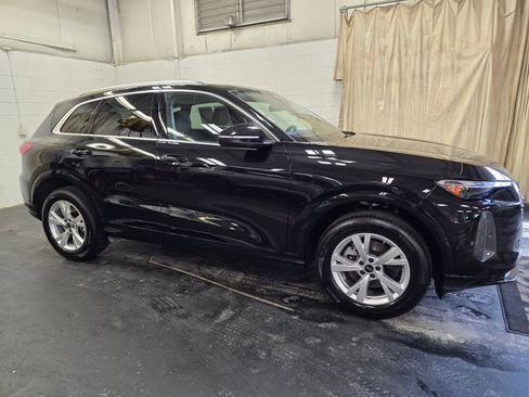 Used 2025 Audi Q5 Premium w/ Convenience Package AWD/4WD image 8