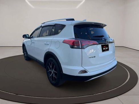 Used 2016 Toyota RAV4 SE FWD image 6