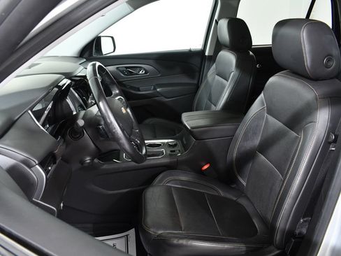 Used 2021 Chevrolet Traverse Premier w/ Redline Edition AWD/4WD image 6