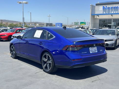 Used 2023 Honda Accord Sport image 3
