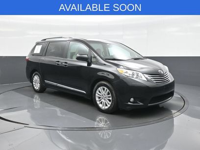 Used 2017 Toyota Sienna XLE w/ XLE Navigation Package