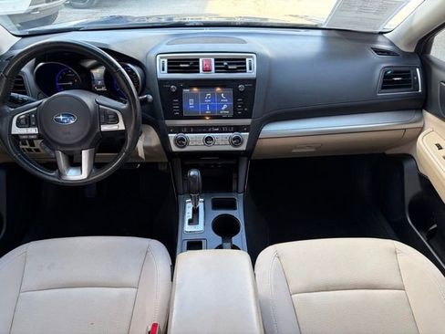 Used 2016 Subaru Legacy 2.5i Premium image 9