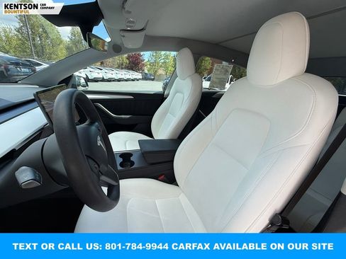 Used 2023 Tesla Model Y Long Range AWD/4WD image 28