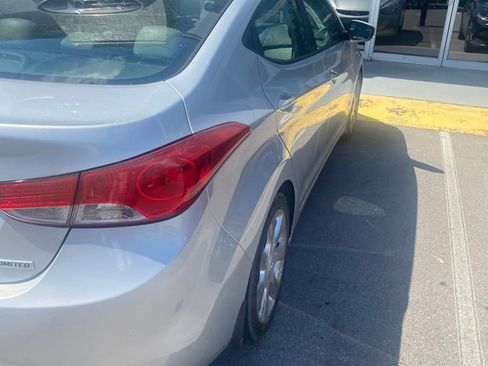 Used 2013 Hyundai Elantra Limited w/ Technology Pkg FWD image 3