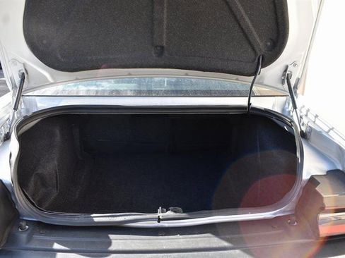 Used 2023 Dodge Challenger SXT image 32